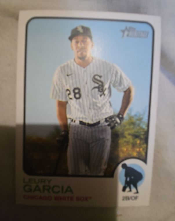 2022 Topps Heritage #380 Leury Garcia — front