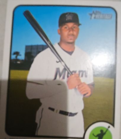 2001 Topps Miami Marlins Baseball Card — front