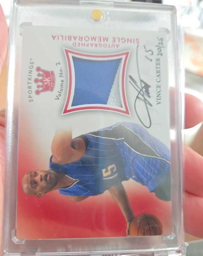 2021 Sportkings Volume 2 Auto Memorabilia Silver #AMVC2 Vince Carter — front