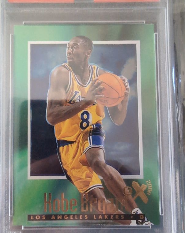 1996 Skybox E-X2000 #30 Kobe Bryant — front