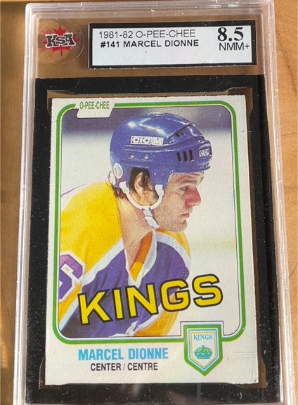 1981-82 O-Pee-Chee #141 Marcel Dionne — front