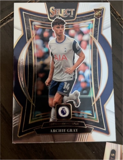 2024-25 Panini Select Premier League #8 Archie Gray Rookie — front