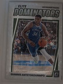 2022-23 Panini Donruss Optic Elite Dominators #21 Giannis Antetokounmpo — front