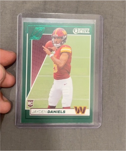 2024 Panini Zenith #148 Jayden Daniels — front