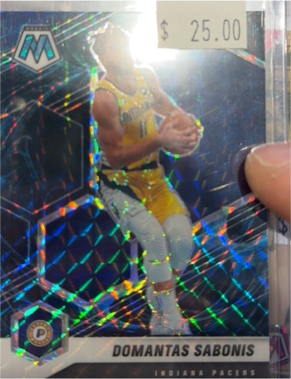 2020 Panini Mosaic #11 Domantas Sabonis — front