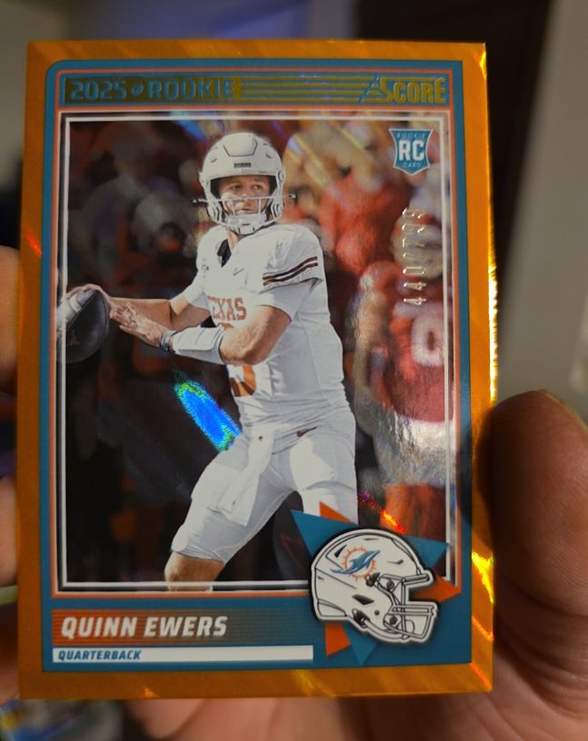 2025 Panini Score #75 Quinn Ewers — front
