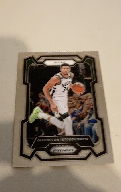 2023-24 Panini Prizm #103 Giannis Antetokounmpo — front