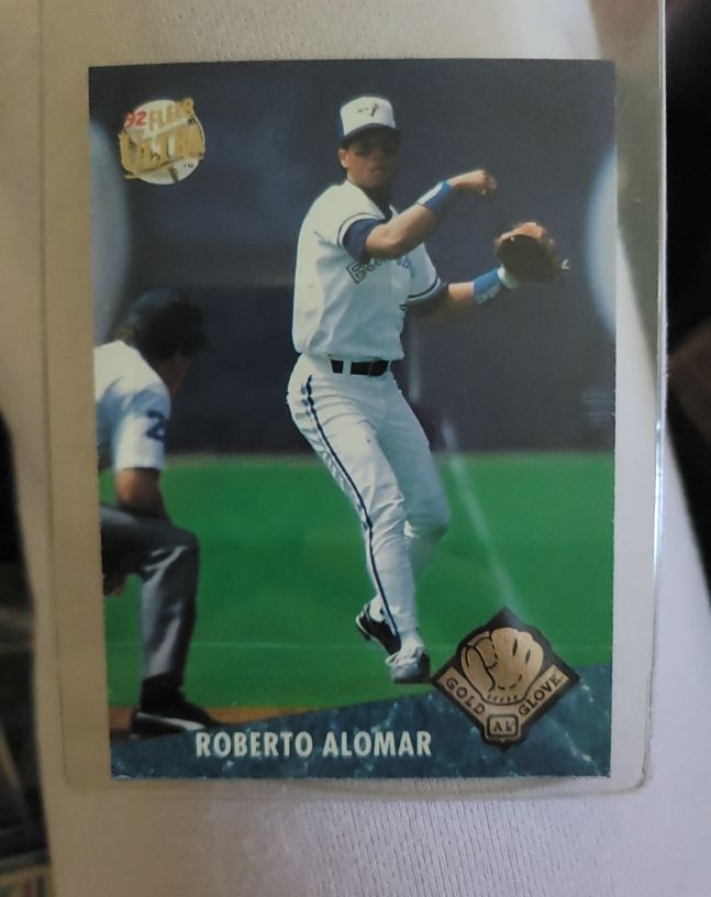 1992 Fleer Ultra #20 Roberto Alomar — front