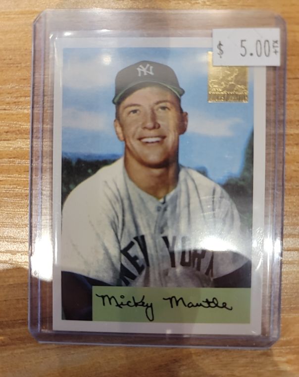 1996 Topps Commemorative #4 Mickey Mantle 1954 Bowman Reprint — front