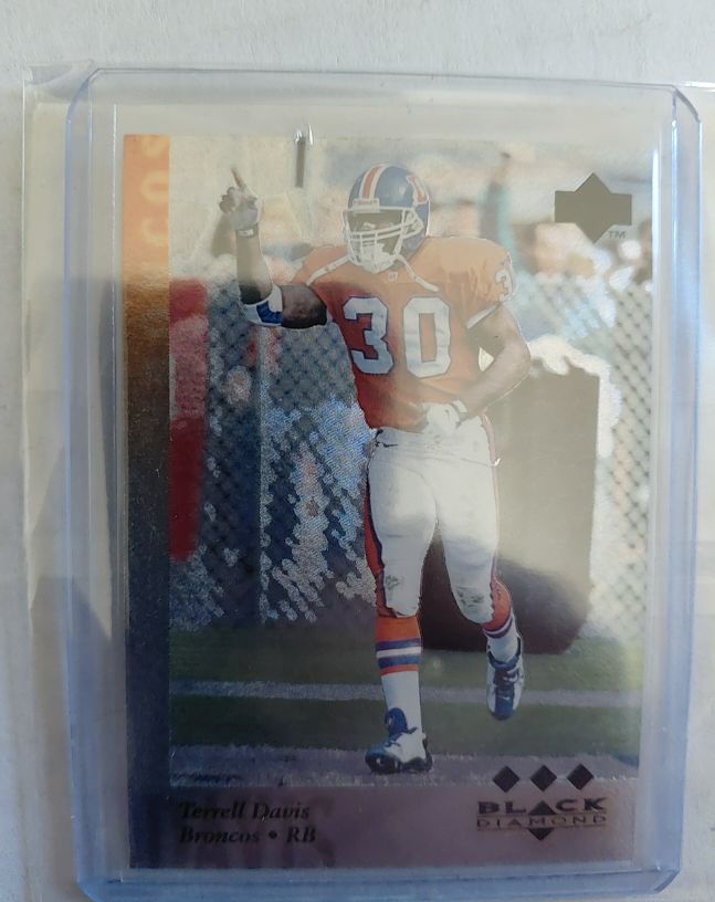 1995 Upper Deck Black Diamond #30 Terrell Davis — front