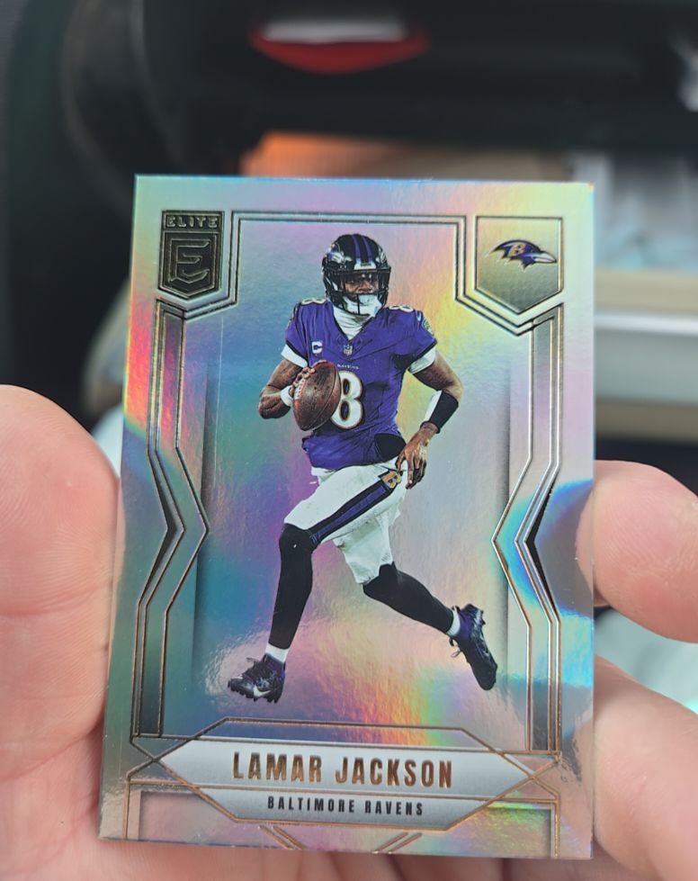 2025 Panini Donruss Elite #10 Lamar Jackson — front