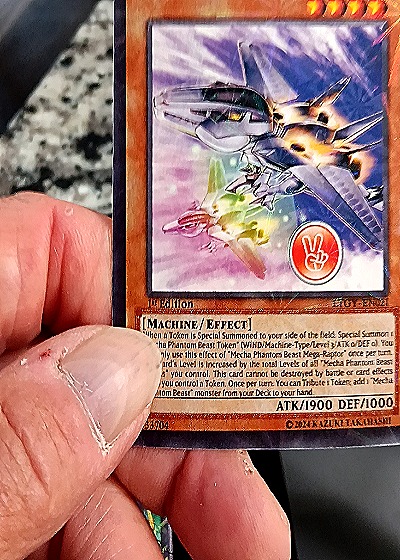 2004 Yu-Gi-Oh! SDJ-EN001 Horus The Black Flame Dragon LV8 — front