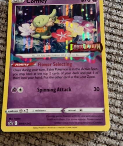 Pokémon TCG Comfey SWSH242 Lost Origin Prerelease Promo — front