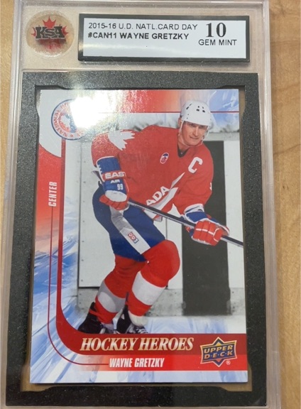 2015-16 Upper Deck National Card Day #CAN11 Wayne Gretzky — front