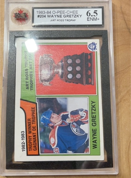 1983-84 O-Pee-Chee #204 Wayne Gretzky Art Ross Trophy — front