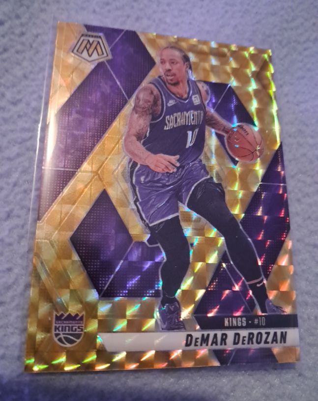 2024-25 Panini Mosaic #111 DeMar DeRozan — front