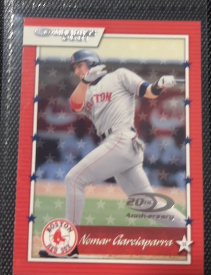2001 Donruss #17 Nomar Garciaparra — front