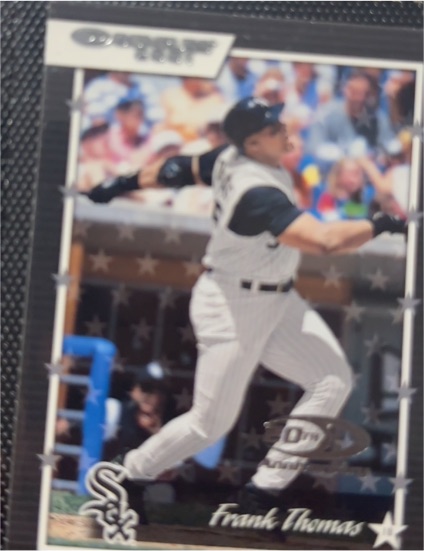 2001 Donruss #7 Frank Thomas — front