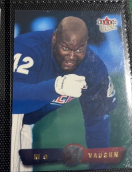 2002 Fleer Ultra #42 Mo Vaughn — front