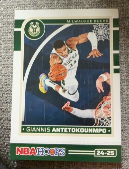 2024-25 Panini NBA Hoops Haunted Hoops #7 Giannis Antetokounmpo — front