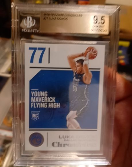 2018-19 Panini Chronicles #71 Luka Doncic — front