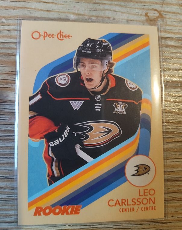 2023-24 O-Pee-Chee Retro #599 Leo Carlsson — front