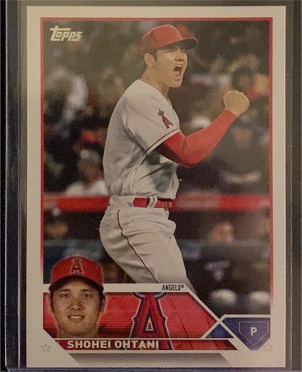 2023 Topps #17 Shohei Ohtani — front