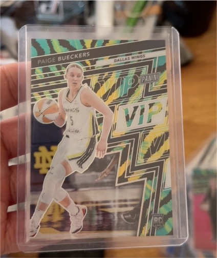 2025 Panini National VIP Gold Pack Paige Bueckers Rookie Card — front