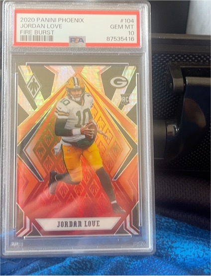2020 Panini Phoenix #104 Jordan Love Fire Burst — front