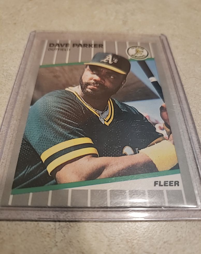 1989 Fleer #19 Dave Parker — front