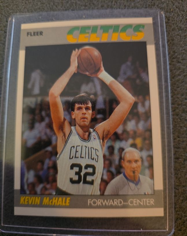 1987-88 Fleer #74 Kevin McHale — front