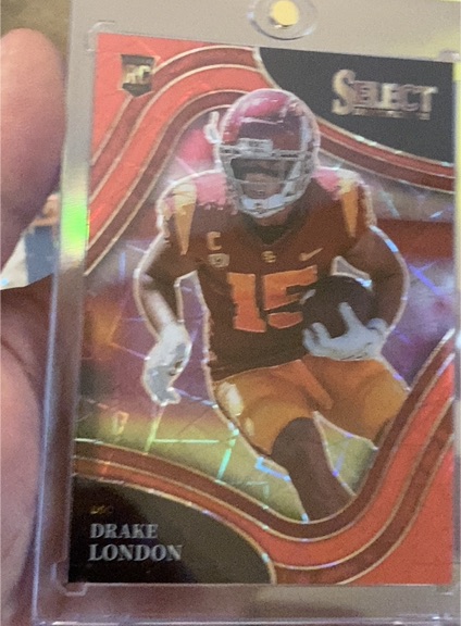 2022 Panini Select Draft Picks Field Level #107 Drake London — front