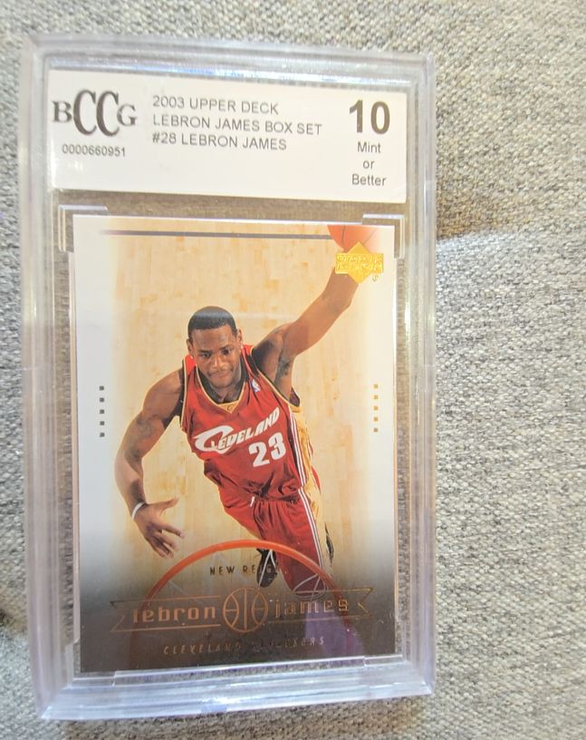 2003 Upper Deck #28 LeBron James — front