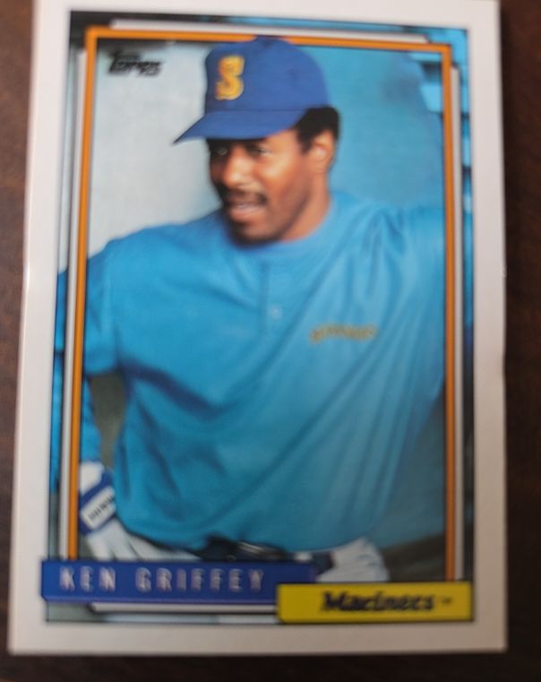 1992 Topps #250 Ken Griffey Sr. — front