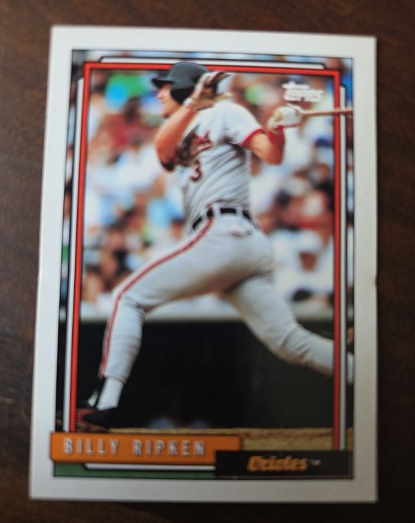 1992 Topps #752 Billy Ripken — front
