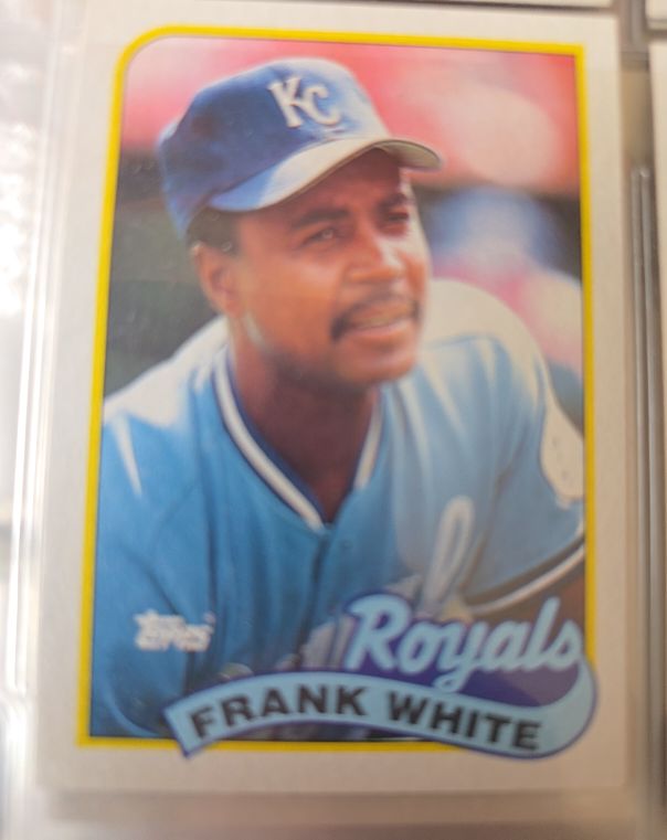 1989 Topps #25 Frank White — front