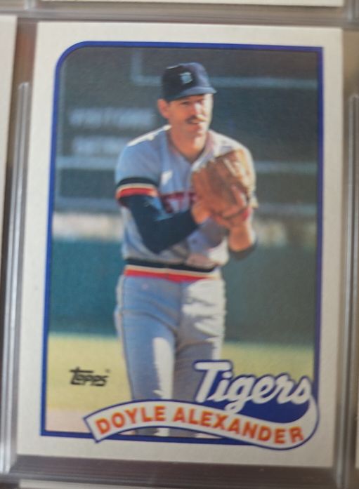 1989 Topps #77 Doyle Alexander — front