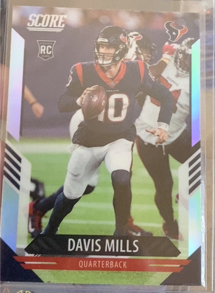 2021 Panini Chronicles Score #418 Davis Mills — front