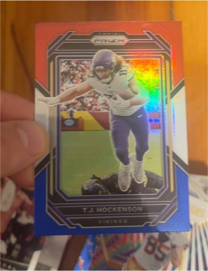 2022 Panini Prizm #100 T.J. Hockenson — front