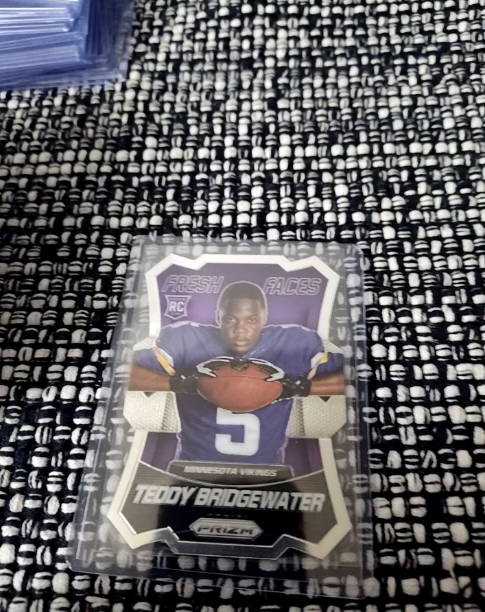2014 Panini Prizm #FF3 Teddy Bridgewater Fresh Faces Die-Cut Rookie Card — front