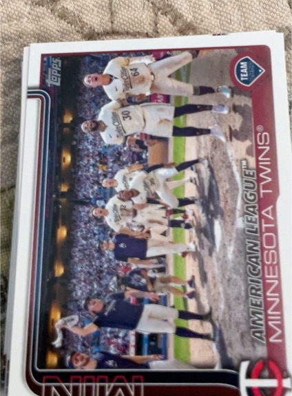 2025 Topps Series 2 #688 Minnesota Twins Team Card — front