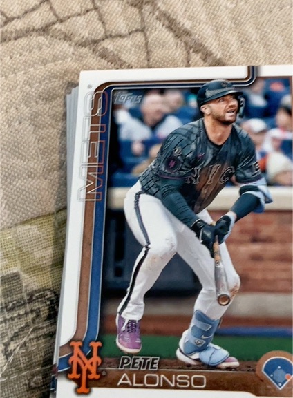 2025 Topps Series 2 #550 Pete Alonso — front