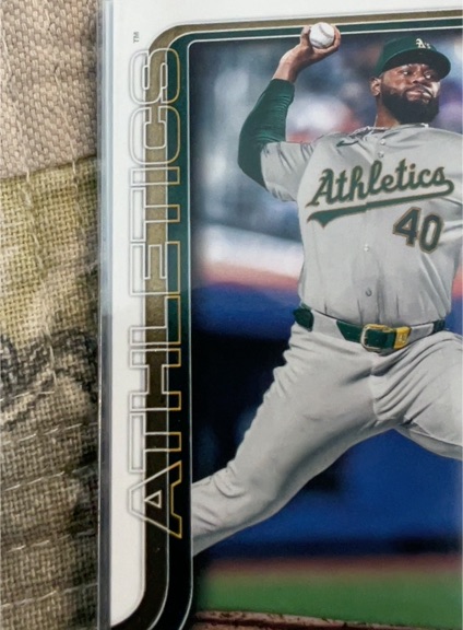 2025 Topps #437 Luis Severino — front