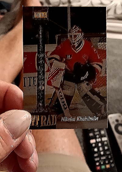 1995 Pinnacle Mikhail Khabibulin Chicago Blackhawks — front
