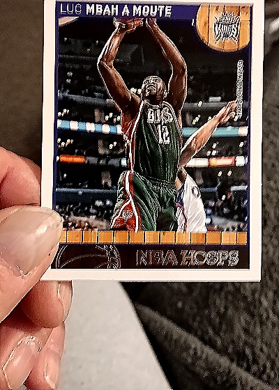 1992-93 NBA Hoops #12 Luc Mbah a Moute — front