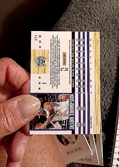 2011-12 Panini NBA Hoops #211 Jason Thompson — back