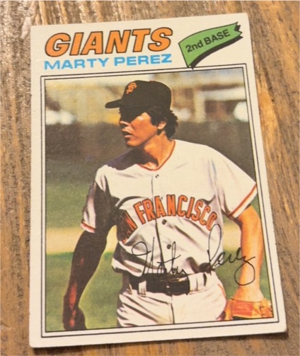 1977 Topps #438 Marty Perez — front