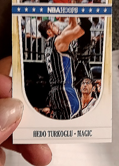 2011-12 Panini NBA Hoops #182 Hedo Turkoglu — front