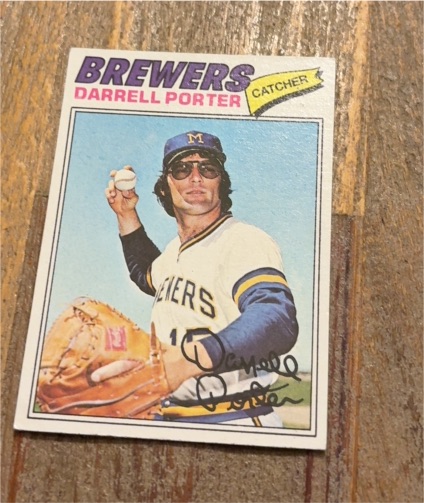 1977 Topps Baseball #214 Darrell Porter — front