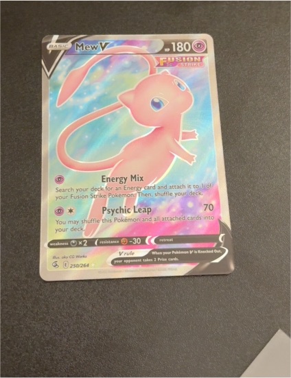 2022 Pokémon TCG Fusion Strike #250 Mew V — front